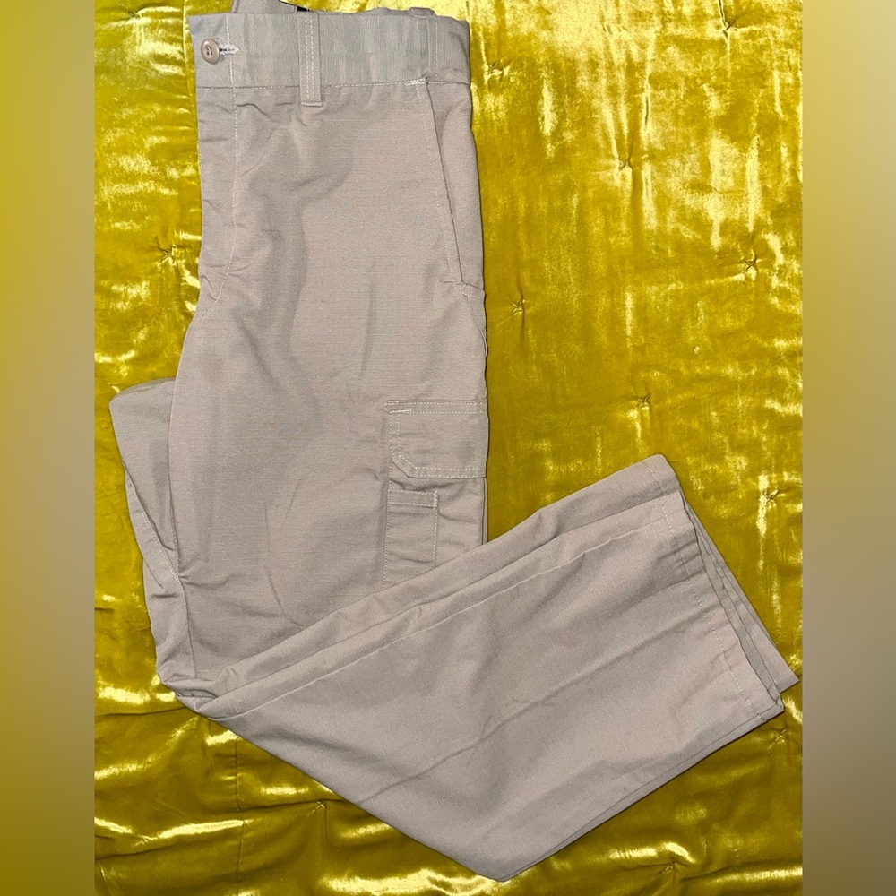 Mens 34 waist tactical khaki cargo pants made in USA EUC